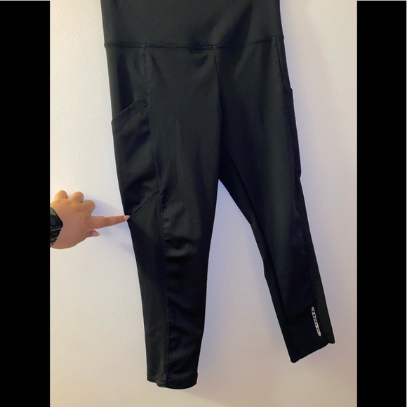 Sho Sho - Juniors Black High Waisted Leggings With Mesh Side Panels (Size: XS) - Picture 4 of 8